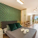 Luxury 2 Ocean View Wifi Free * أذيخي