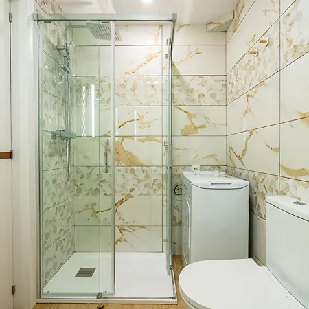 Luxury 2 Ocean View Wifi Free * 아데제