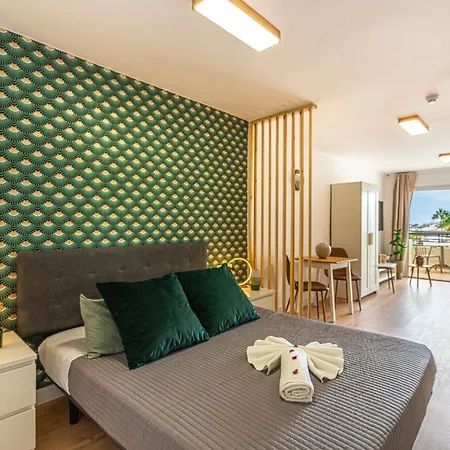 Luxury 2 Ocean View Wifi Free * 아데제